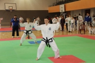 018